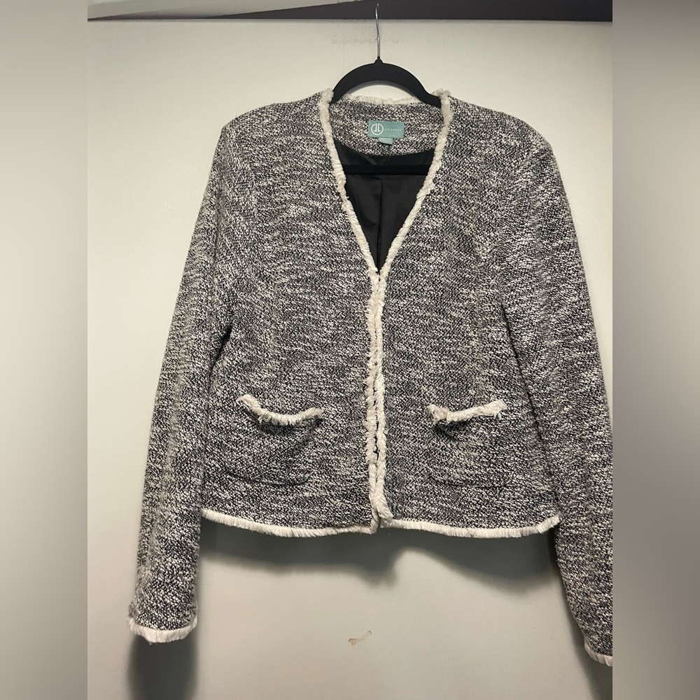 Liz Lange Black and White Blazer with Textured Knit Tweed Style